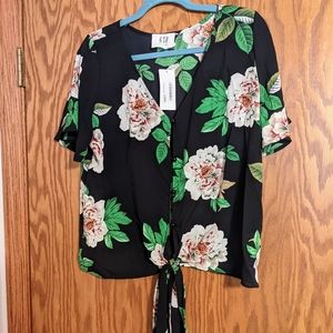 NWT 618 Floral Button Down Crop Top